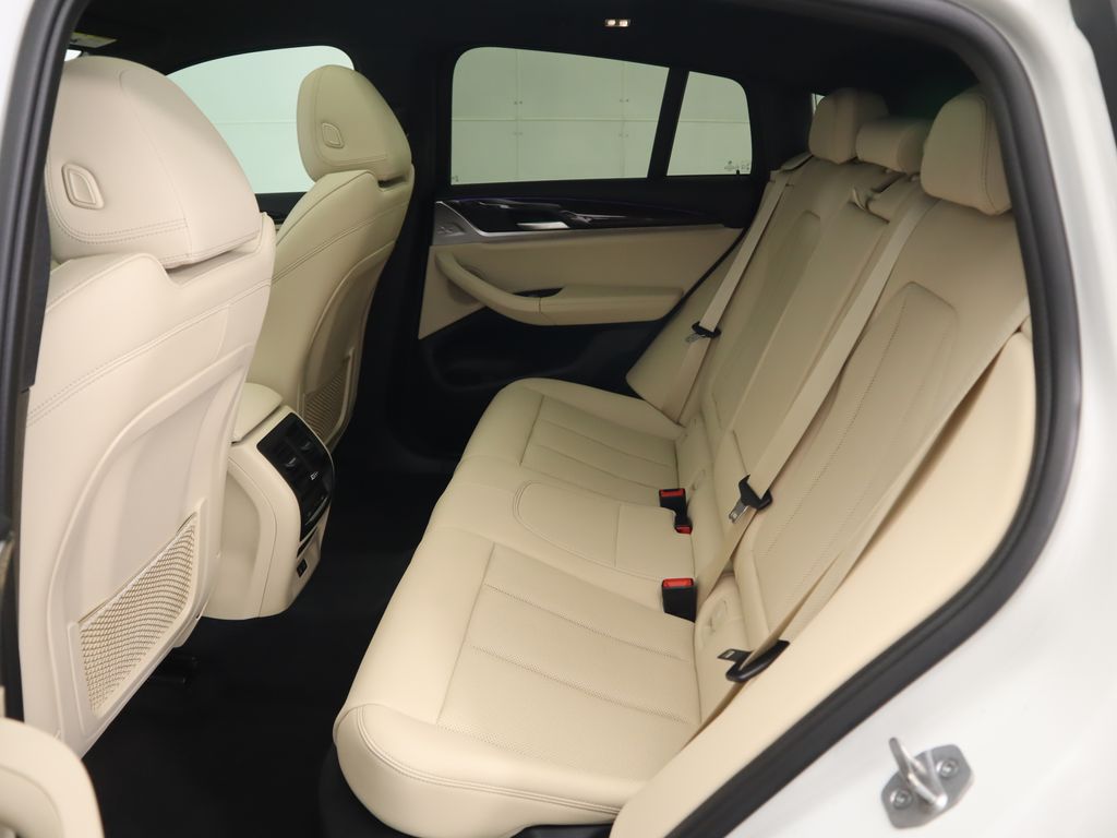2022 BMW X4 xDrive30i 22