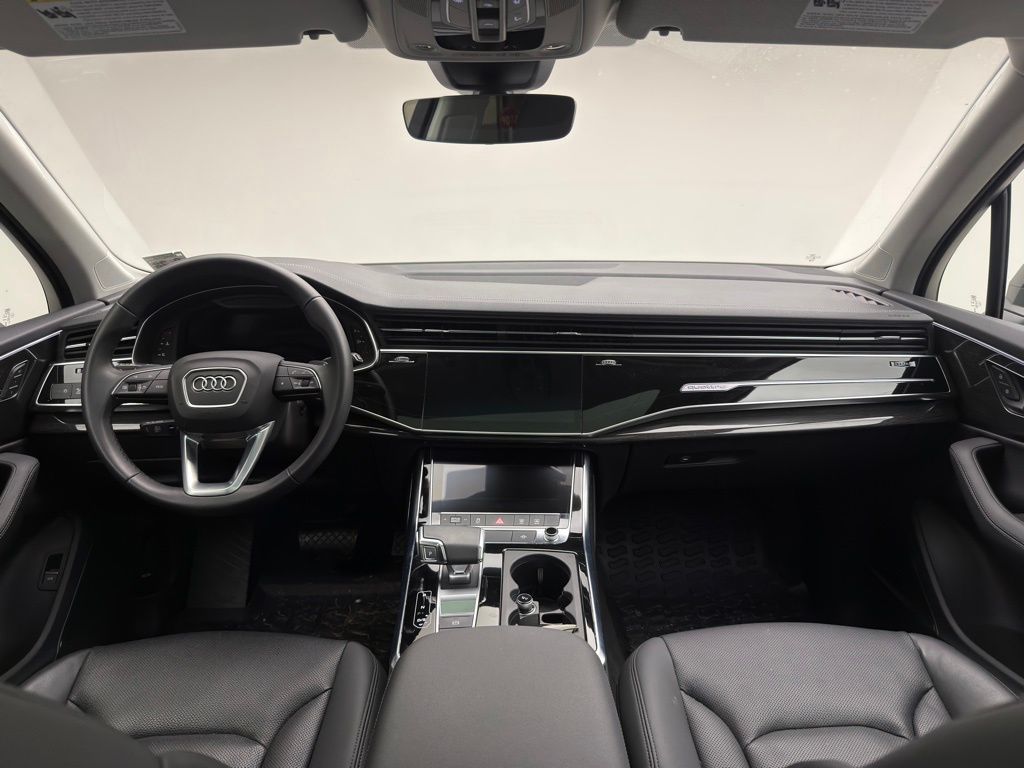 Thumbnail: 2023 Audi Q7 - 6