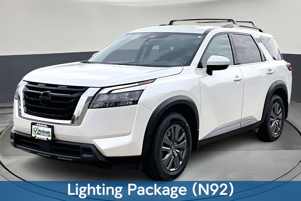 Certified Used 2024 White Nissan SV image 3