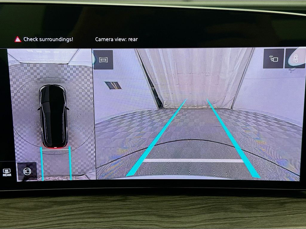 Thumbnail: 2025 Audi Q5 - 15