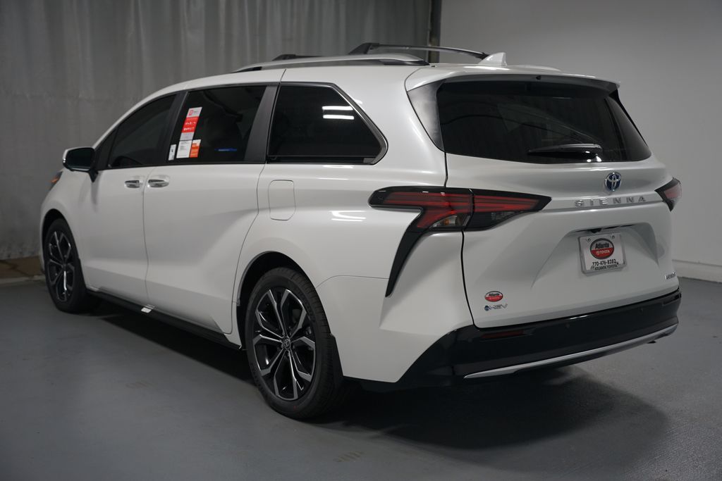 Thumbnail: 2025 Toyota Sienna - 6