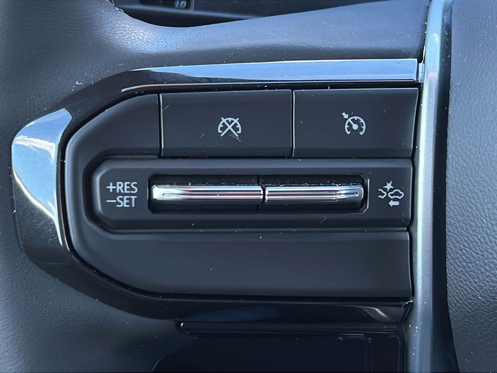 Used 2025 Red Chevrolet Trail Boss image 26