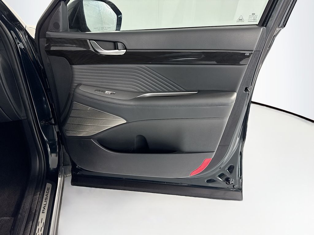 Thumbnail: 2023 Hyundai Palisade - 27