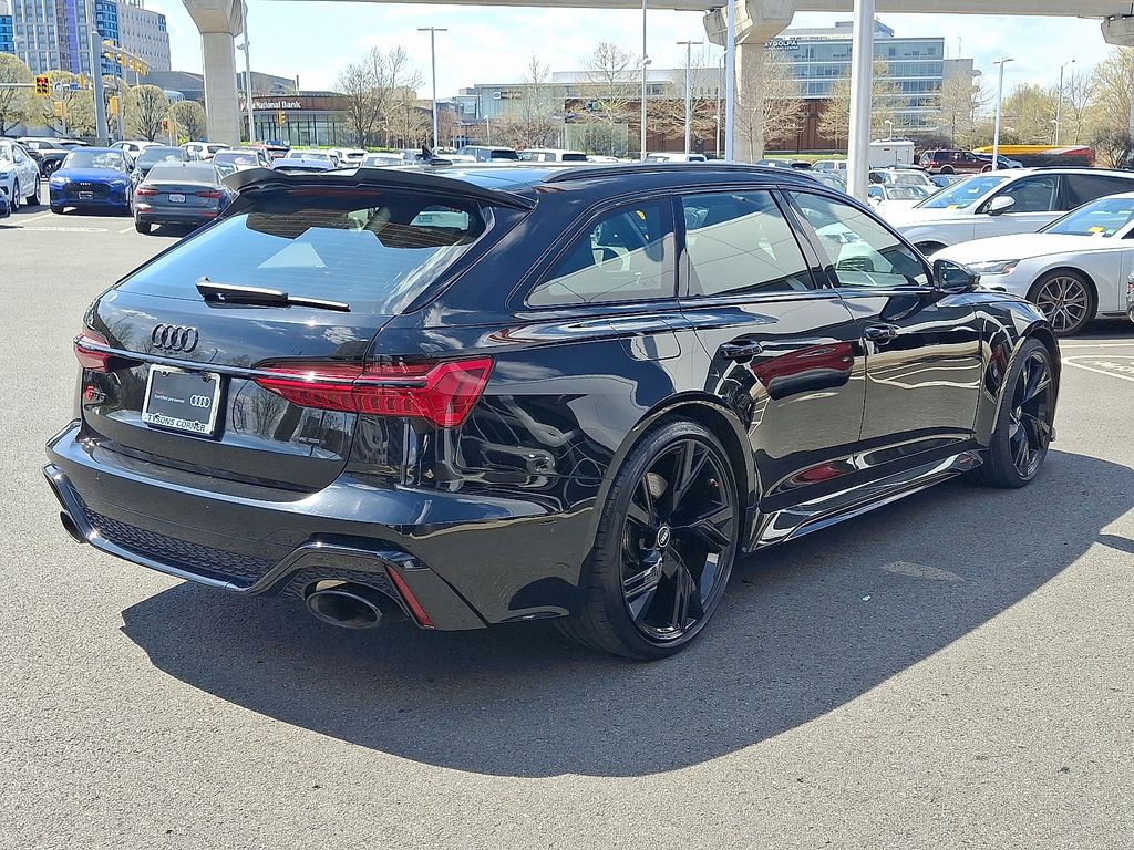 Thumbnail: 2021 Audi RS 6 - 4