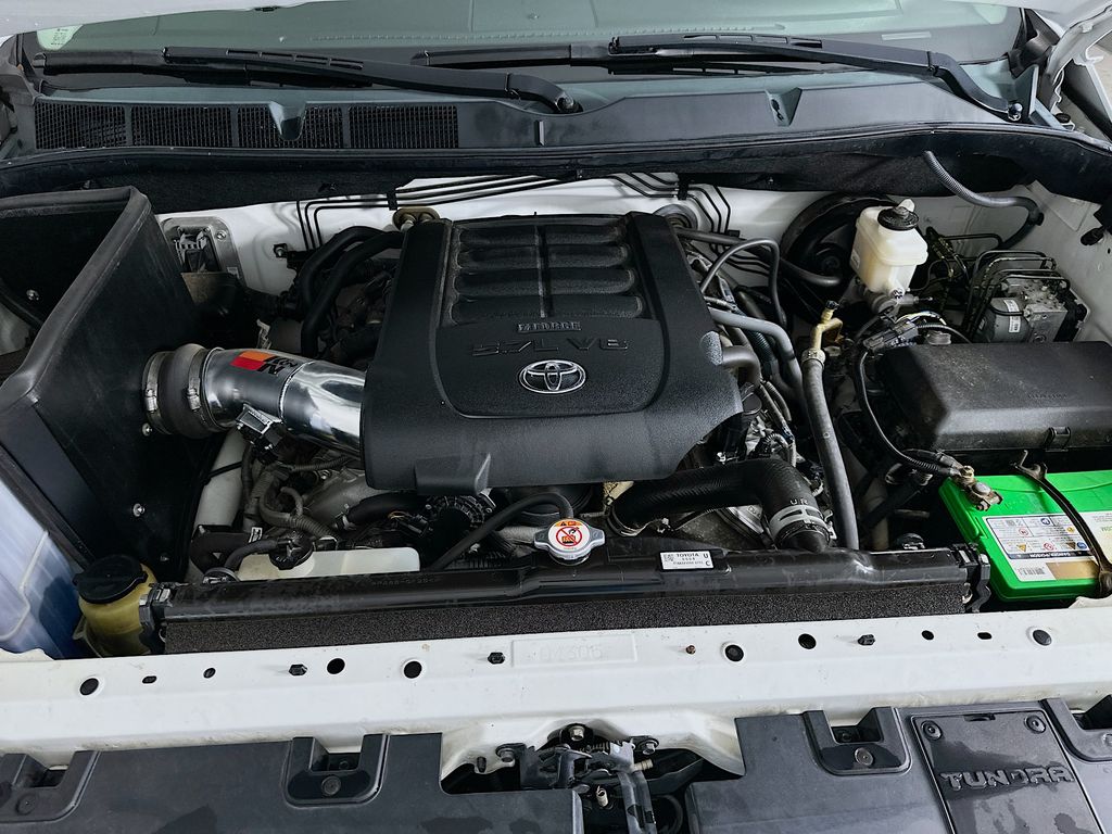 Thumbnail: 2018 Toyota Tundra - 31