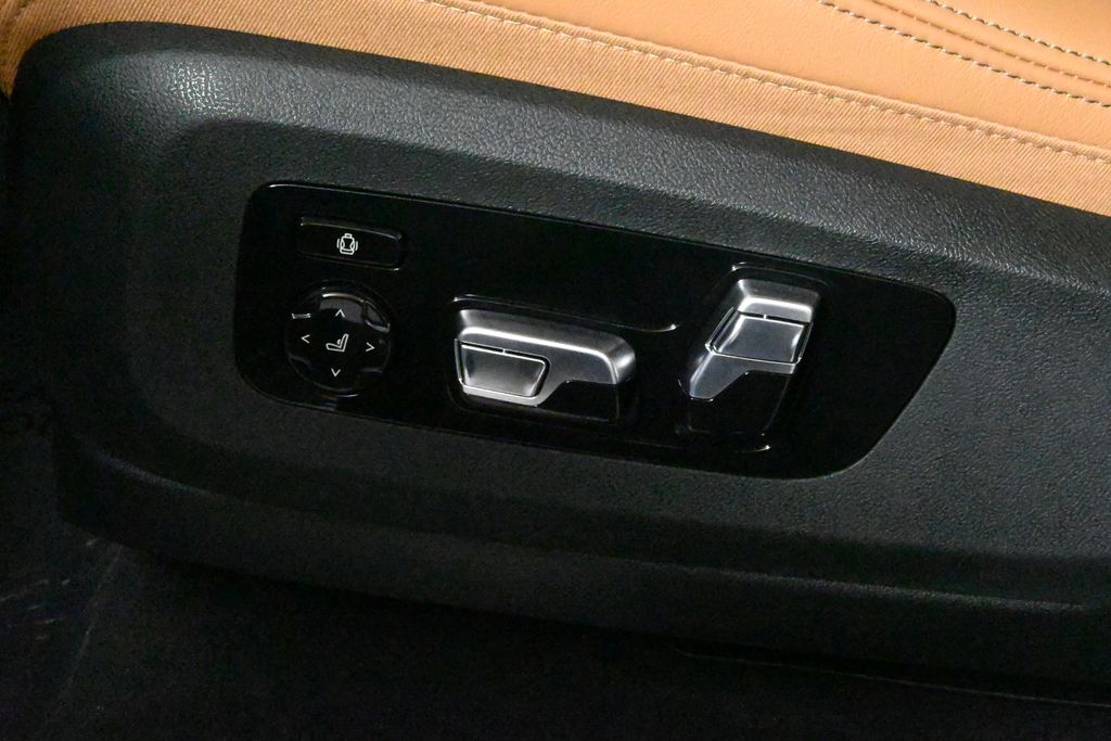 Thumbnail: 2026 BMW X5 - 28