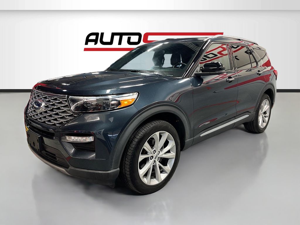 Used 2022 Blue Metallic Ford Platinum image 3