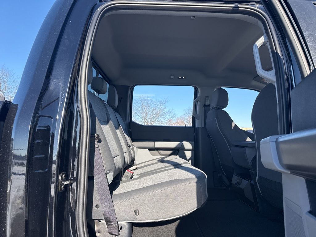 New 2026 Black Ford XL image 23