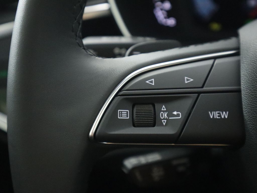 Thumbnail: 2025 Audi Q3 - 13