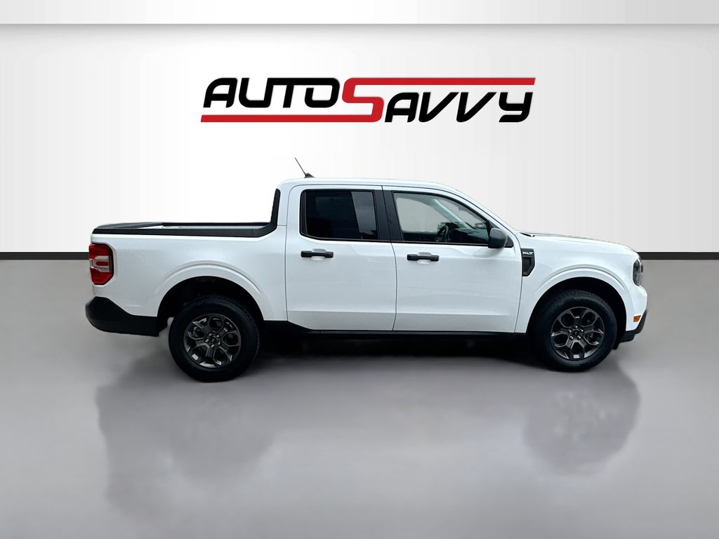 Used 2024 White Ford XLT image 8
