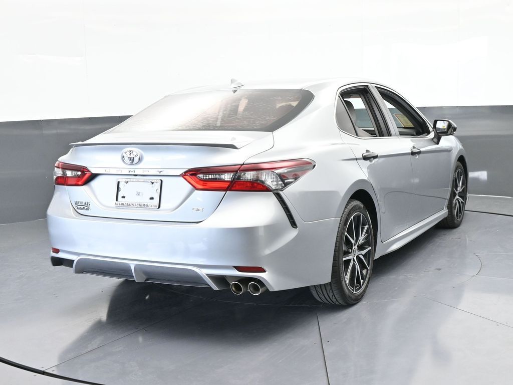 Used 2022 Silver Toyota SE image 5