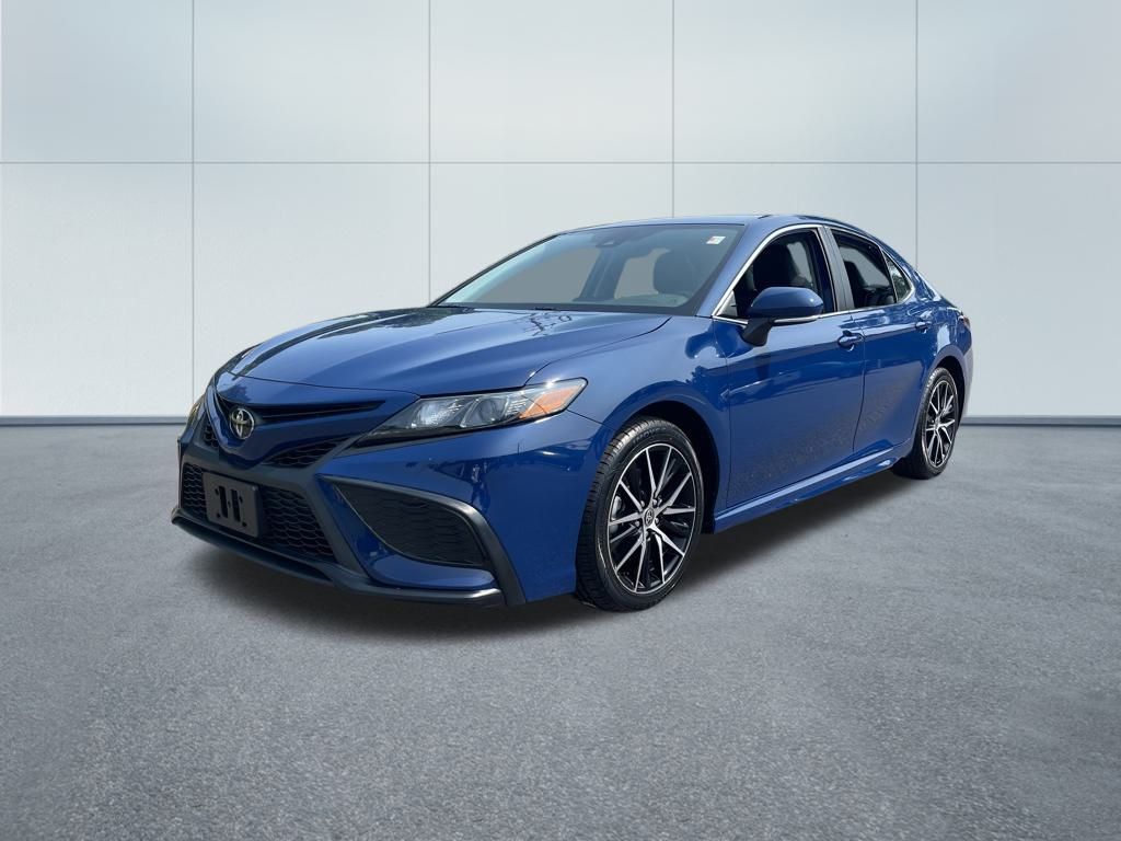 Camry SE