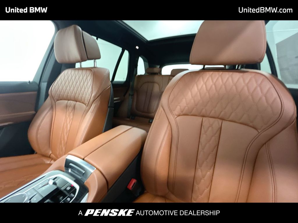 Thumbnail: 2026 BMW X5 - 13