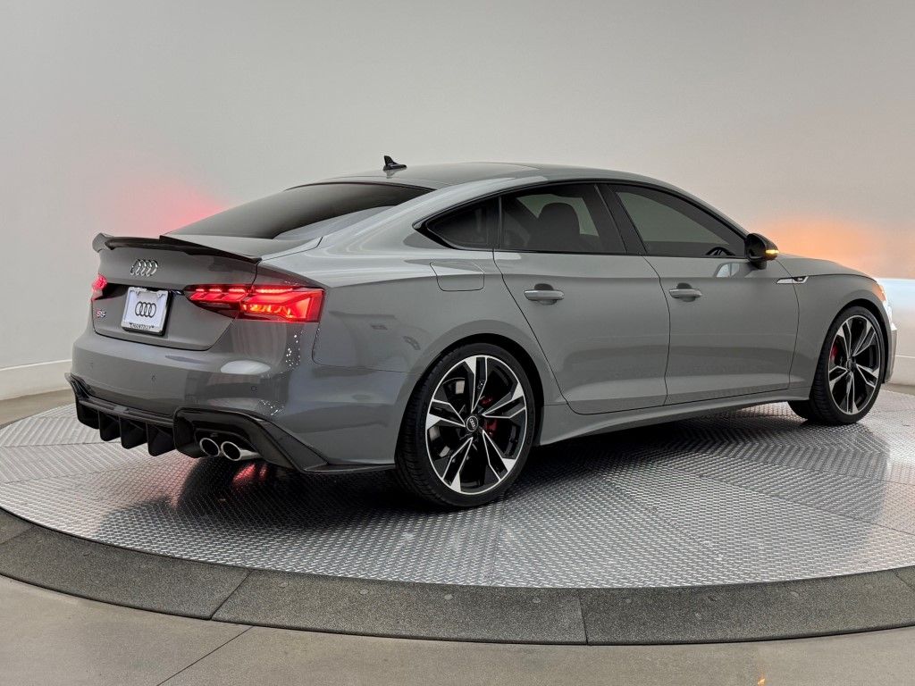 Thumbnail: 2022 Audi S5 - 13