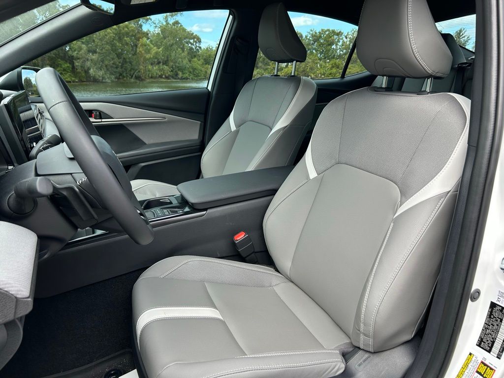 Thumbnail: 2025 Toyota Camry - 14