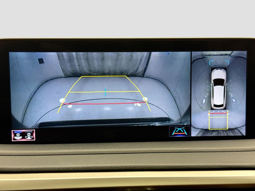 Thumbnail: 2021 Lexus RX - 15