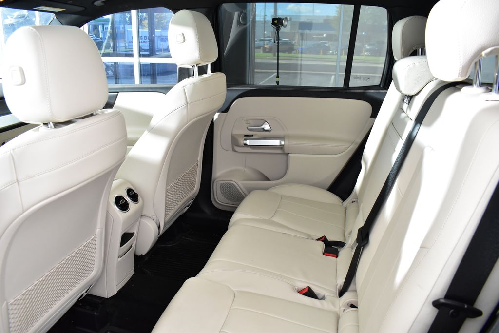 Thumbnail: 2021 Mercedes-Benz GLB - 28
