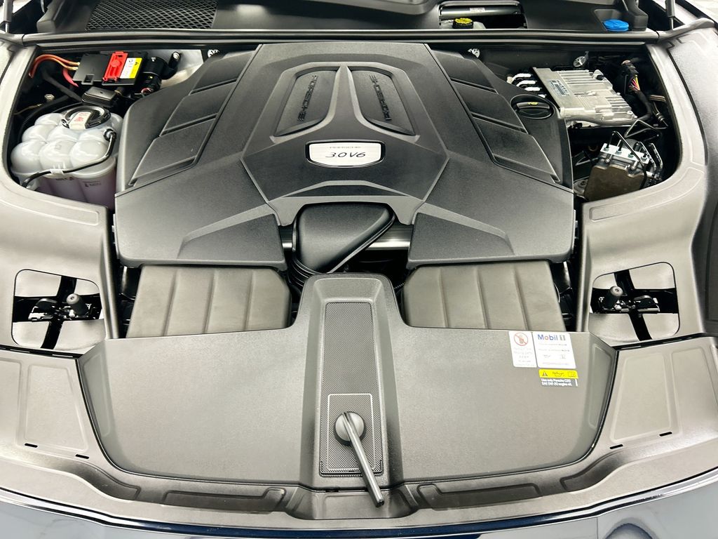 Thumbnail: 2022 Porsche  - 30