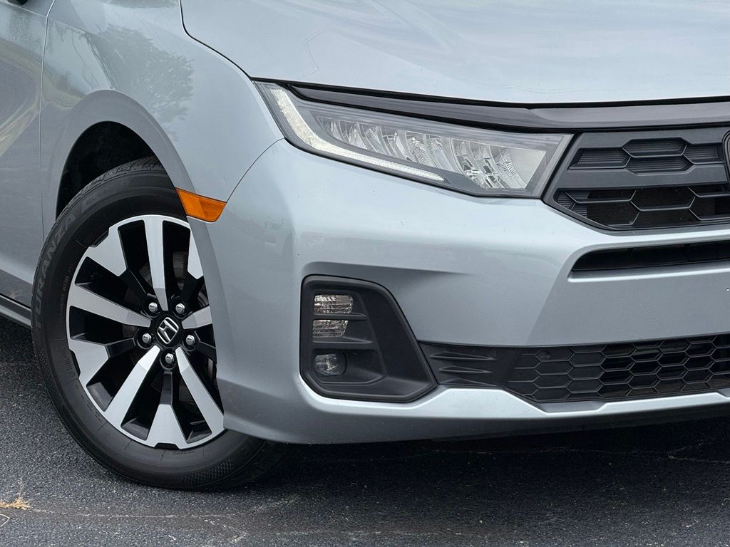 Used 2025 Honda Odyssey Van