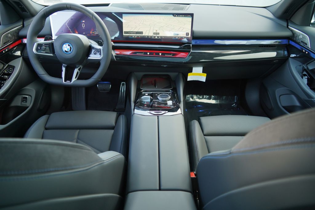 Thumbnail: 2027 BMW 5 Series - 16