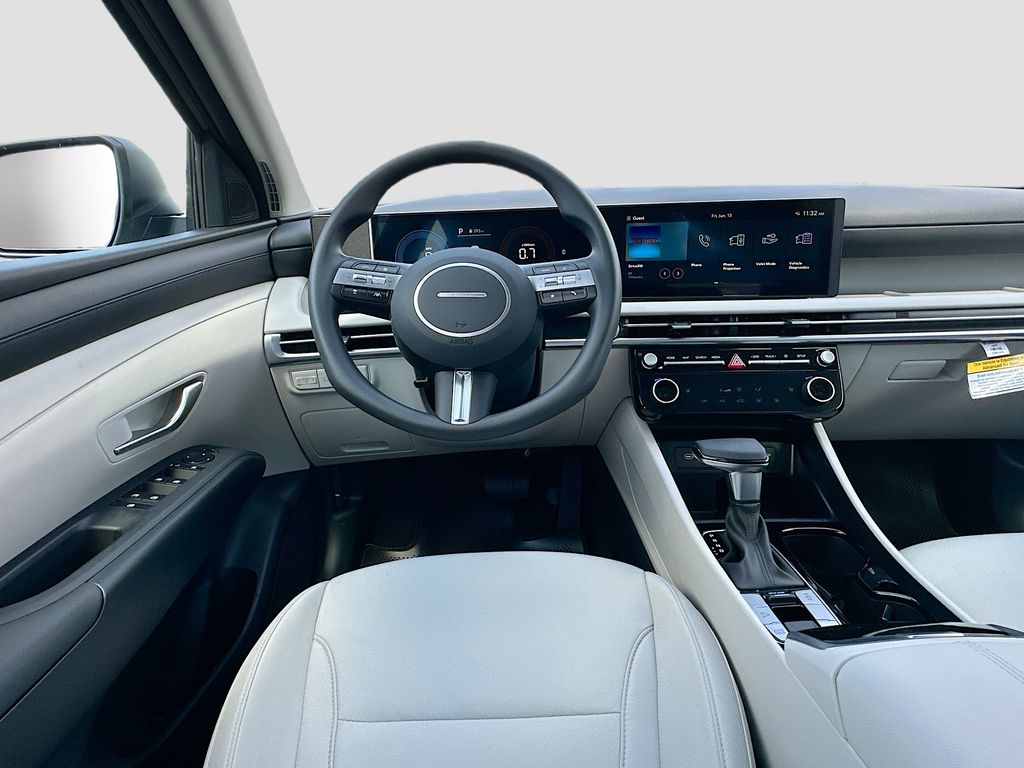 2025 Hyundai Tucson SEL 18