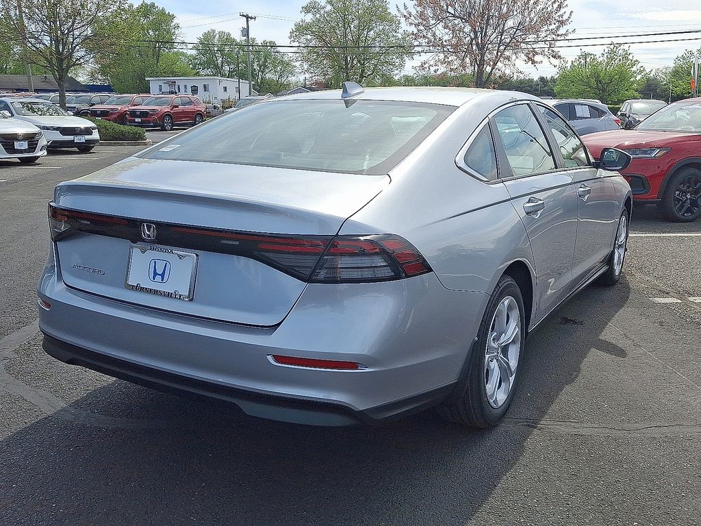2025 Honda Accord LX 4