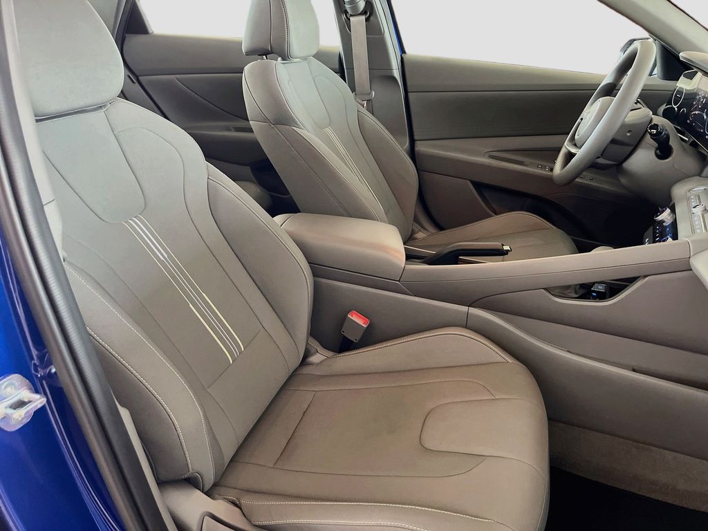 Used 2024 Blue Hyundai SEL image 28