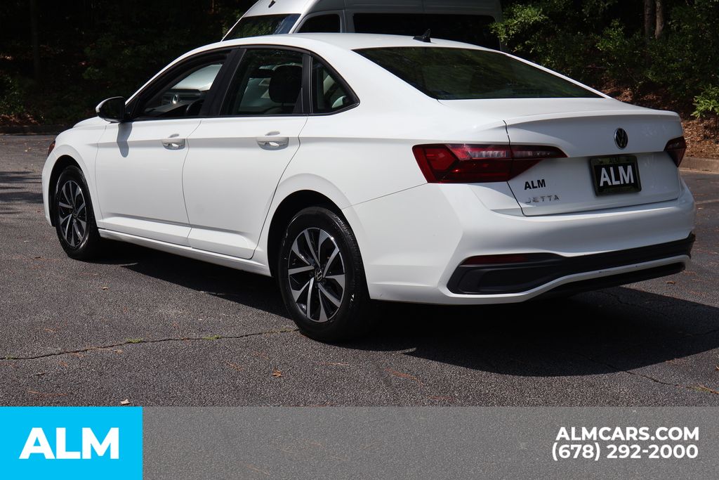 Used 2024 White Volkswagen 1.5T S image 8