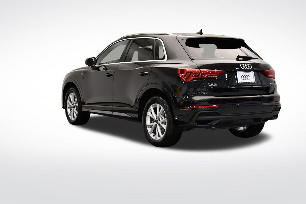 Thumbnail: 2025 Audi Q3 - 3