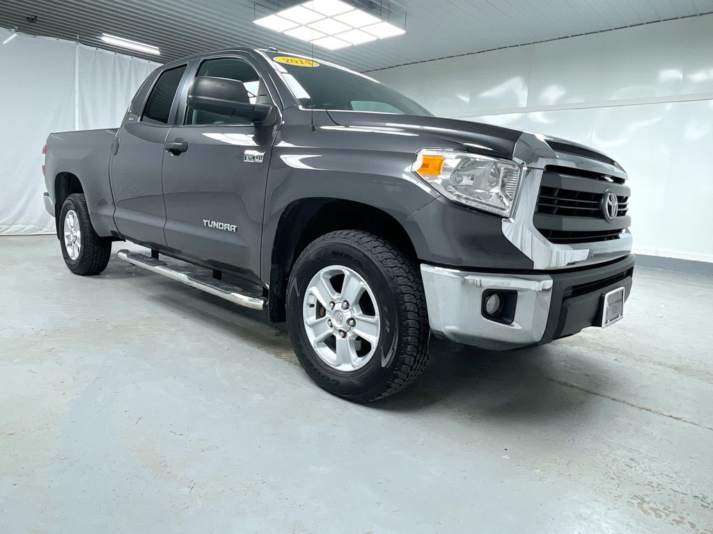 2014 Toyota Tundra SR5