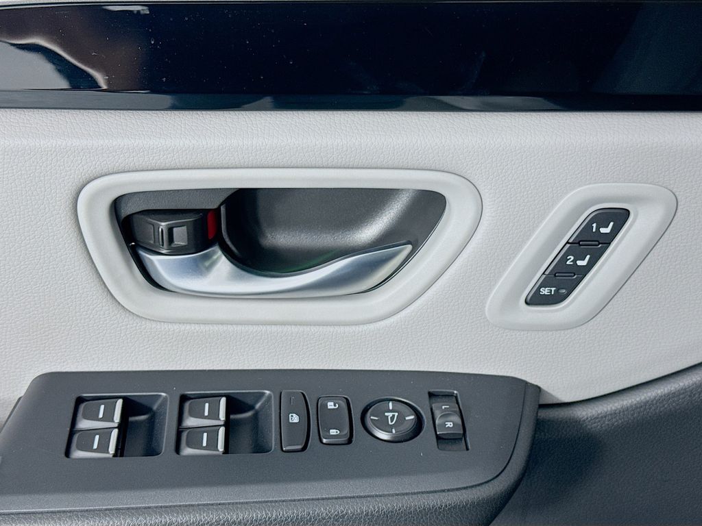 New Car 2025 Honda Pilot  Touring For Sale Under $60,000 In Austin, Texas