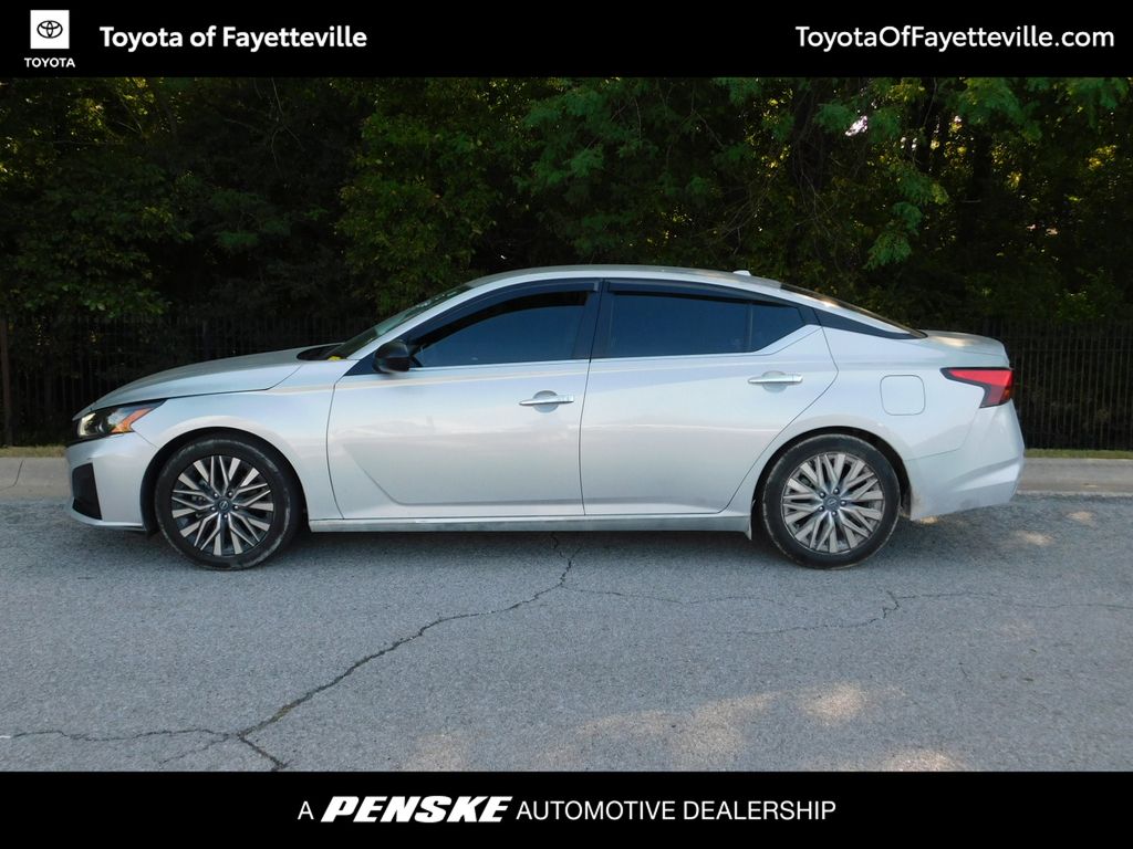 Thumbnail: 2024 Nissan Altima - 8