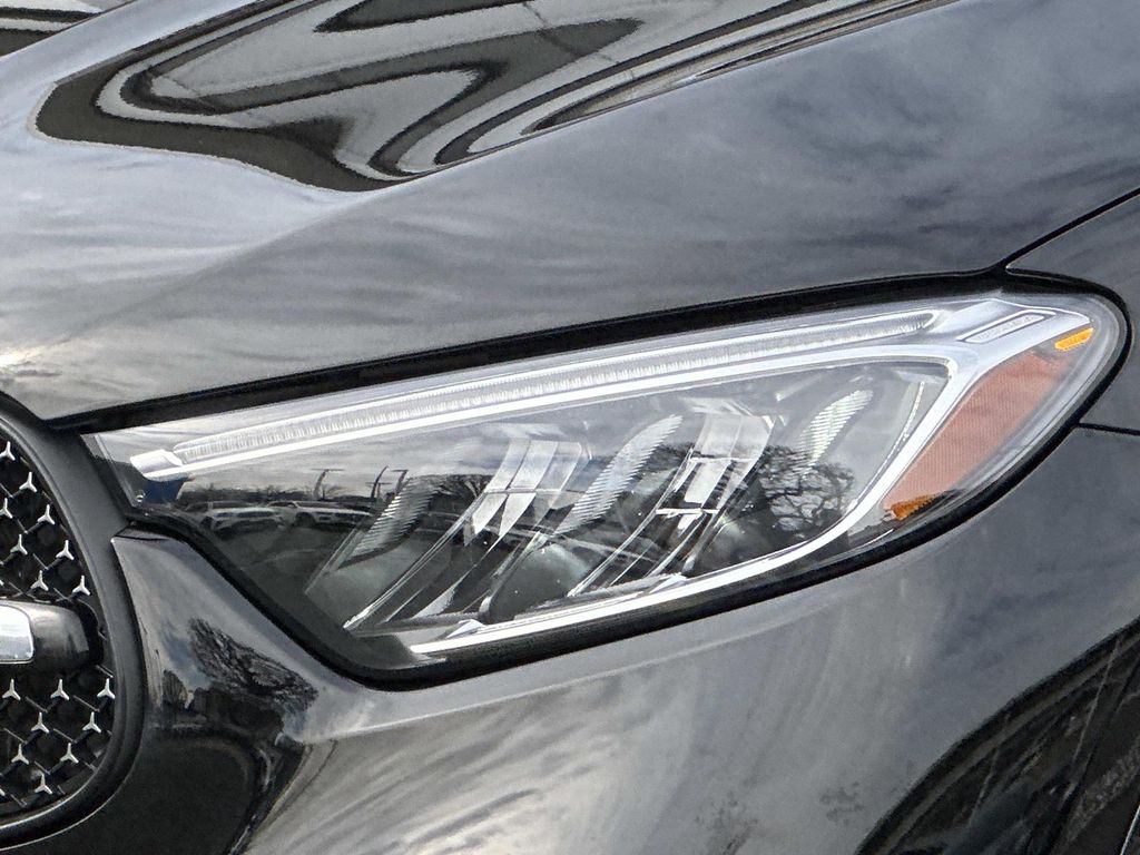 Thumbnail: 2025 Mercedes-Benz GLC - 3