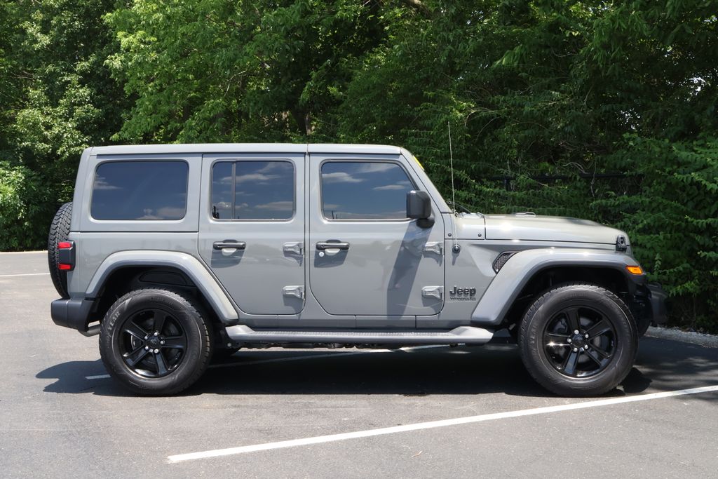 Thumbnail: 2021 Jeep Wrangler - 9