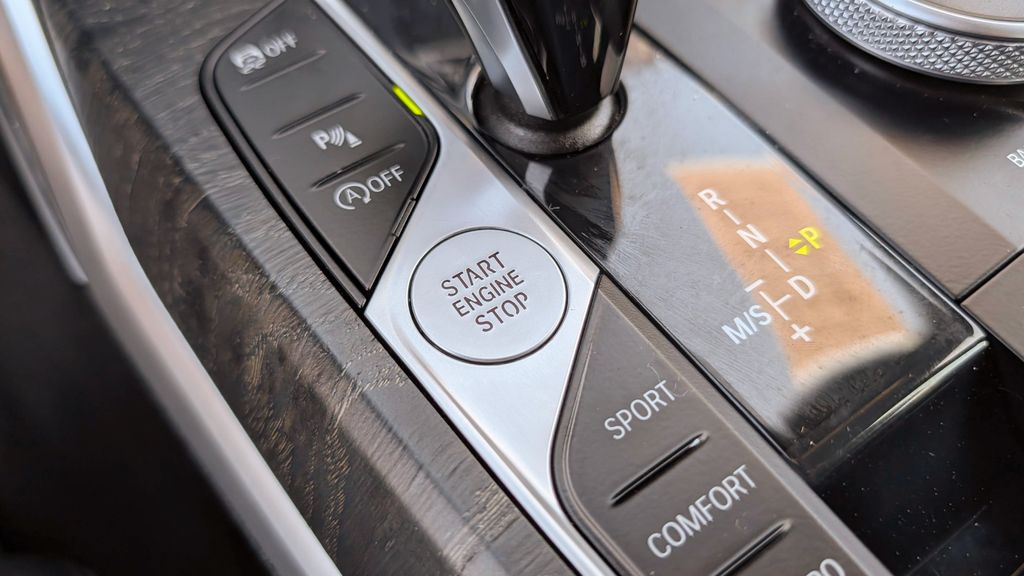 Used 2020 BMW 3 Series 330i xDrive 4D Sedan