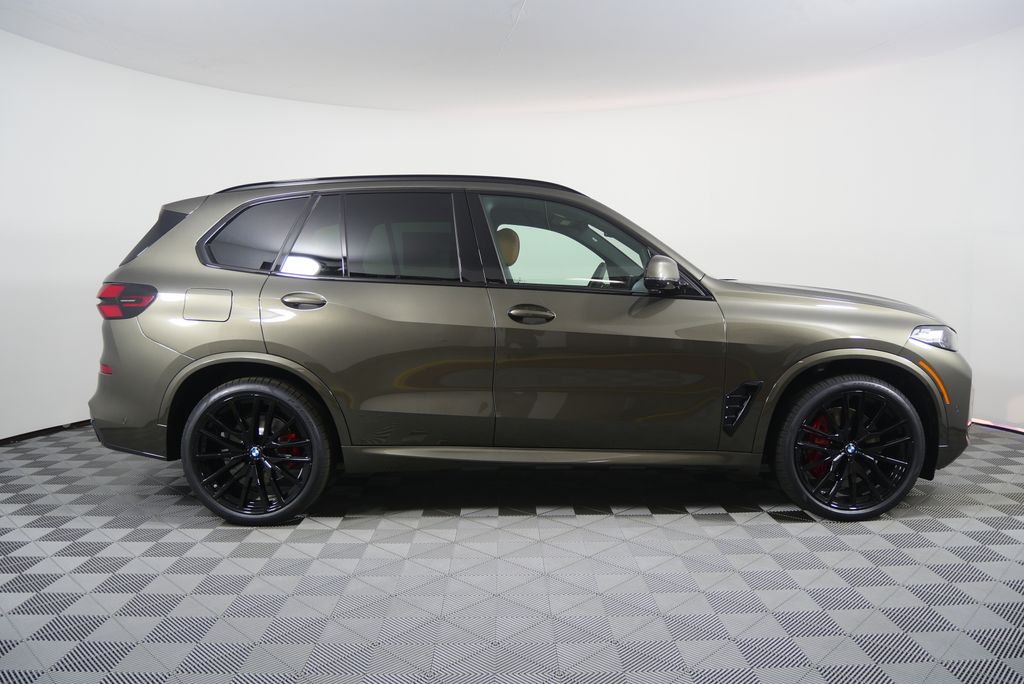Thumbnail: 2026 BMW X5 - 2
