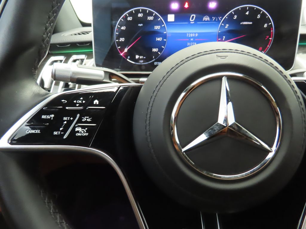 Thumbnail: 2023 Mercedes-Benz S-Class - 11