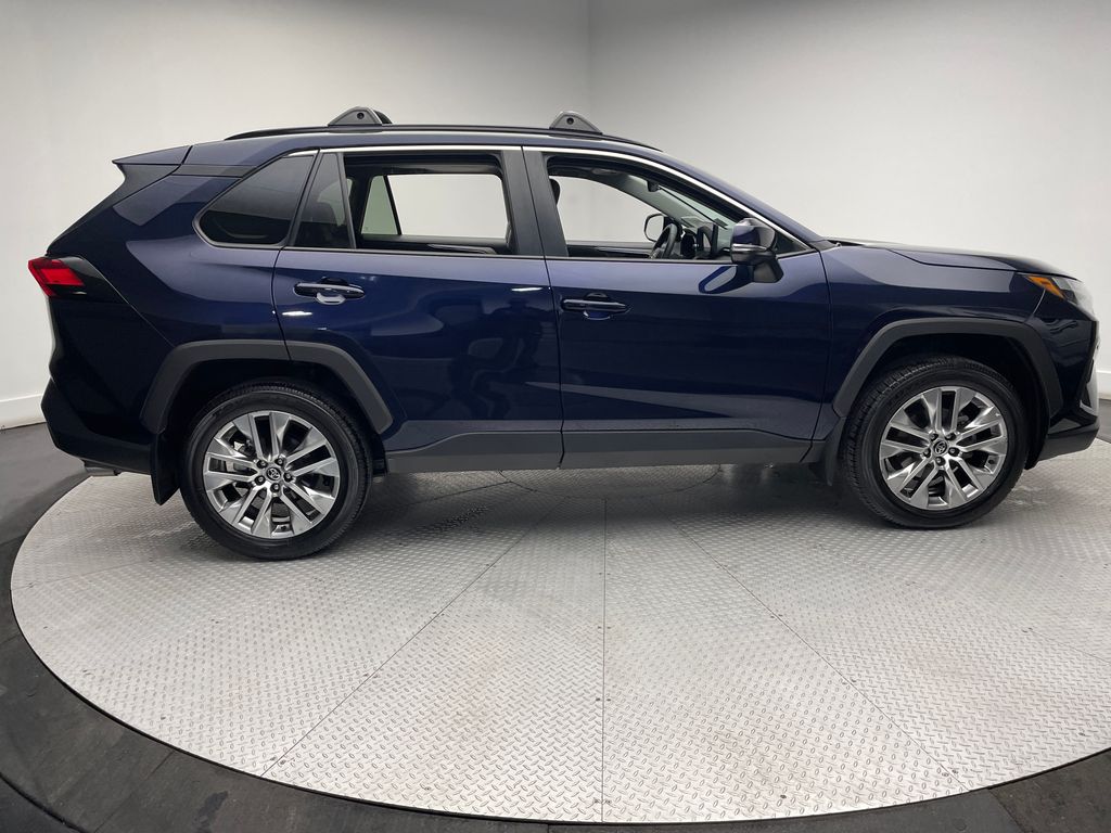 2024 Toyota RAV4 XLE Premium 4