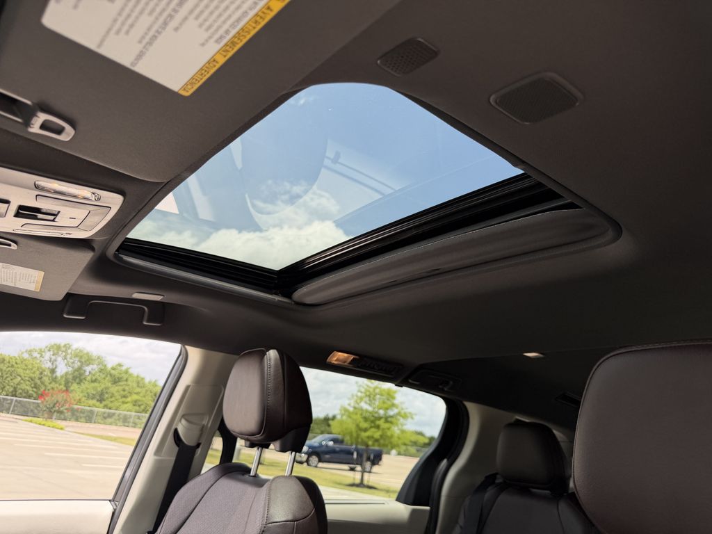 Used 2024 Toyota Sienna Van