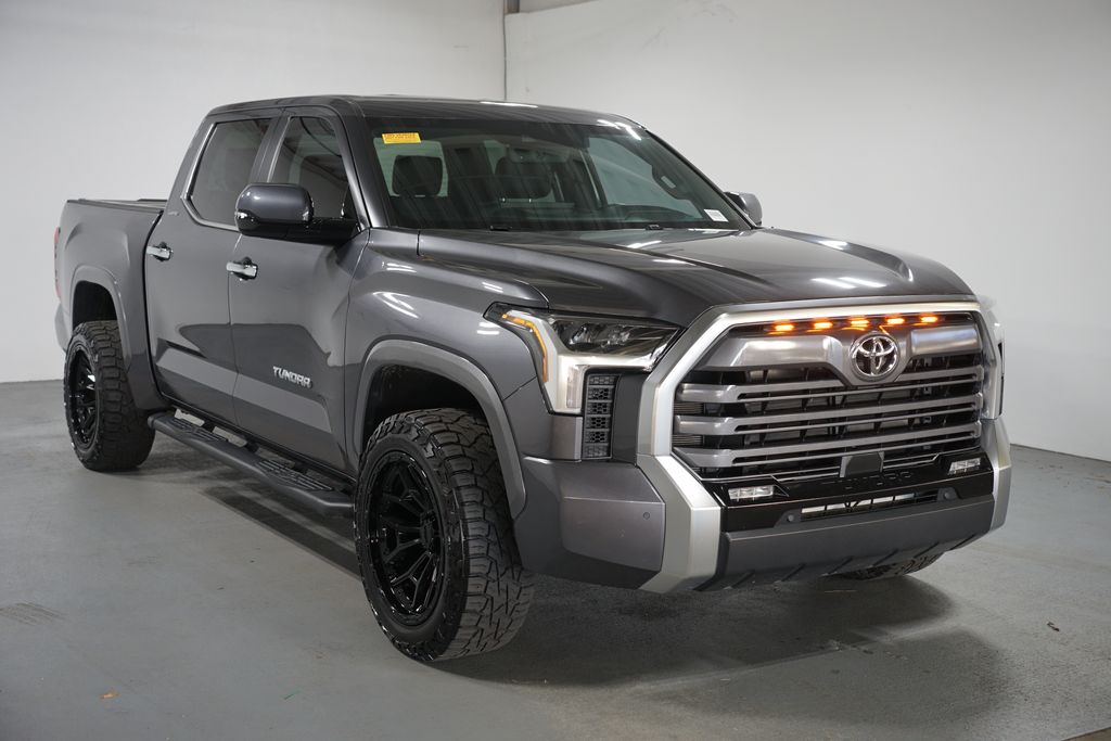 Thumbnail: 2025 Toyota Tundra - 3