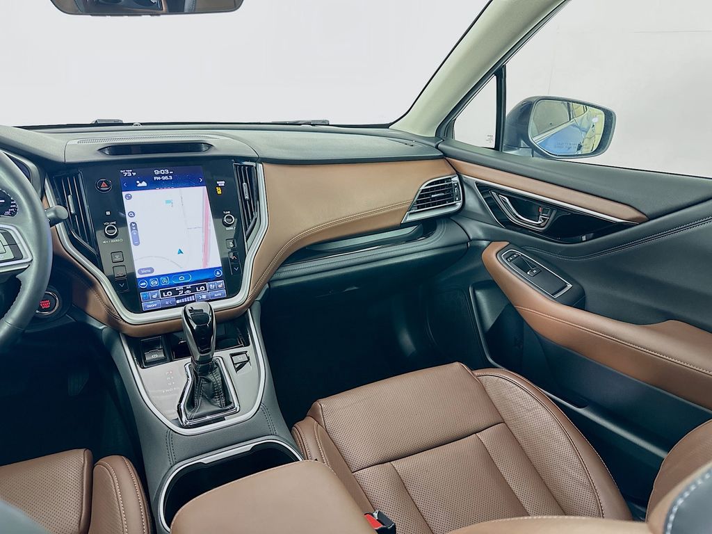 2021 Subaru Outback Touring 25