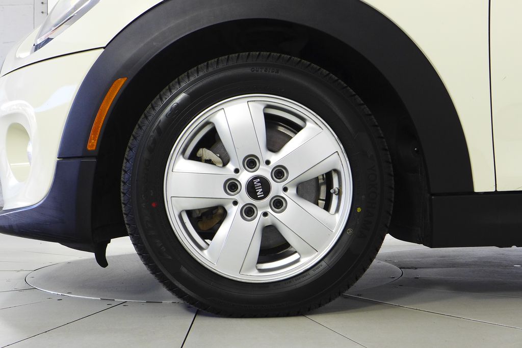 Thumbnail: 2015 MINI Cooper - 5