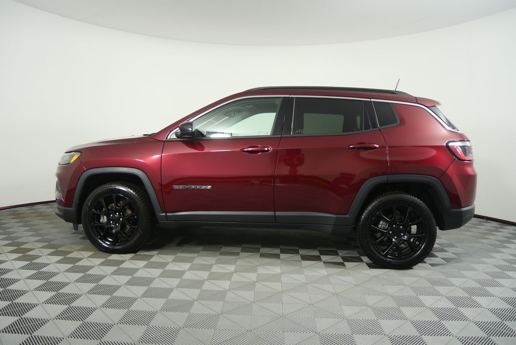 Thumbnail: 2022 Jeep Compass - 6