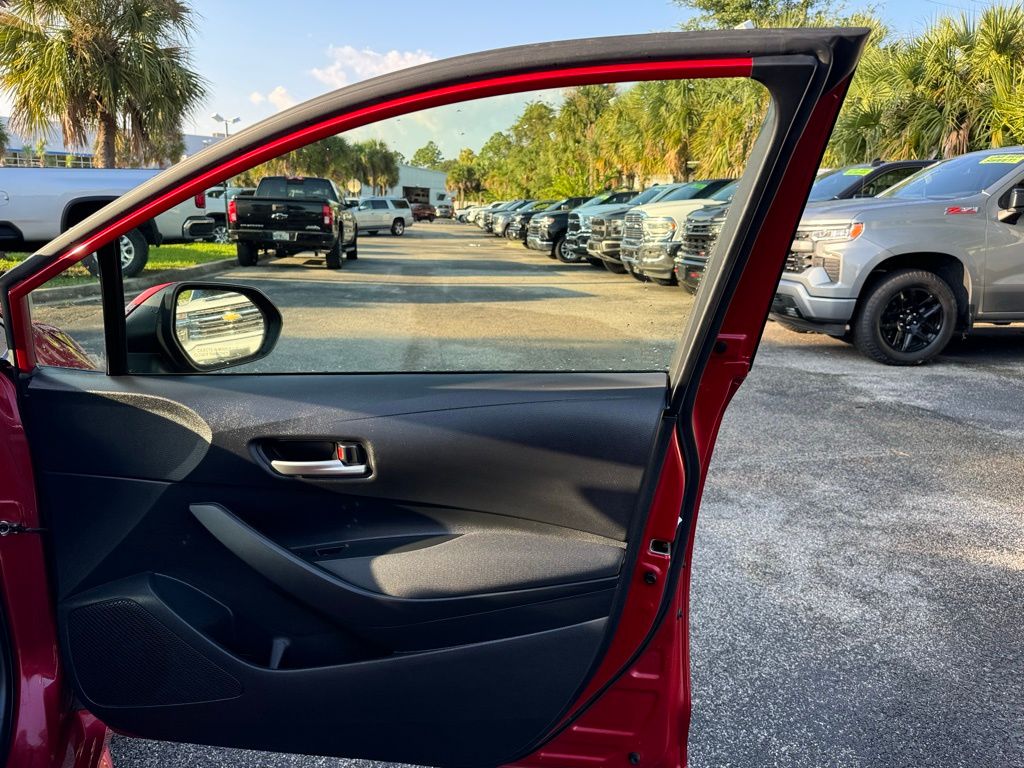 2021 Toyota Corolla LE 22