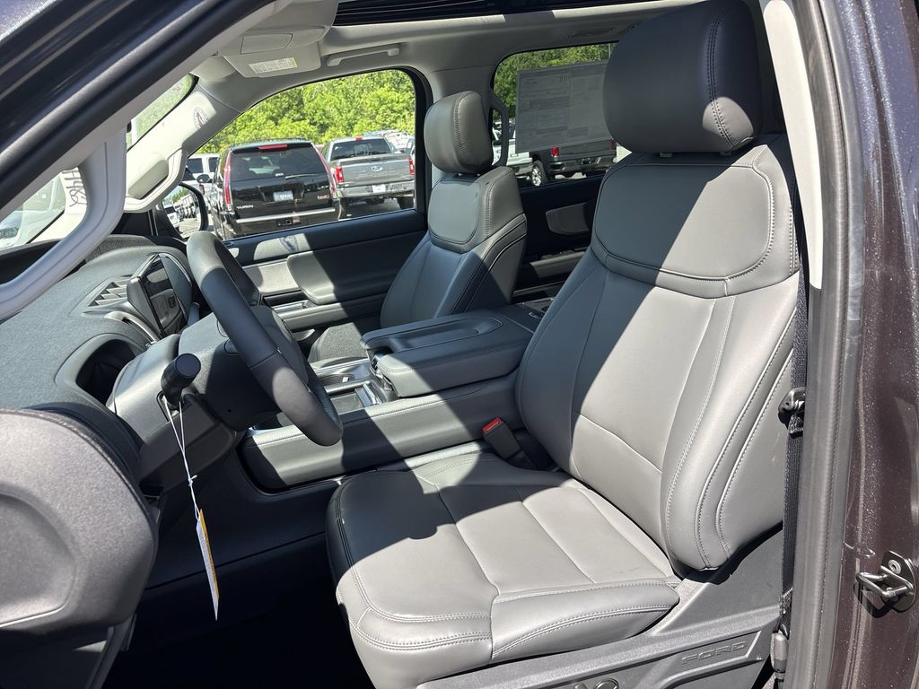 New 2026 Dark Matter Gray Metallic Ford Active image 13