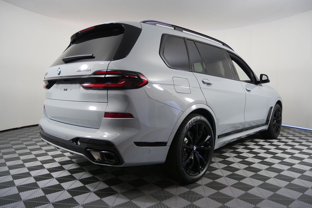 2026 BMW X7 xDrive40i 3