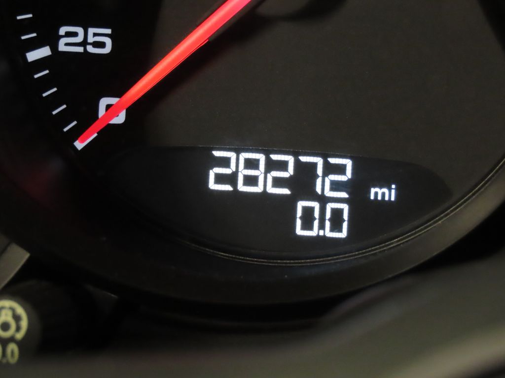 Thumbnail: 2017 Porsche 911 - 17