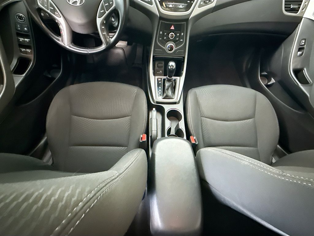 Thumbnail: 2015 Hyundai Elantra - 16