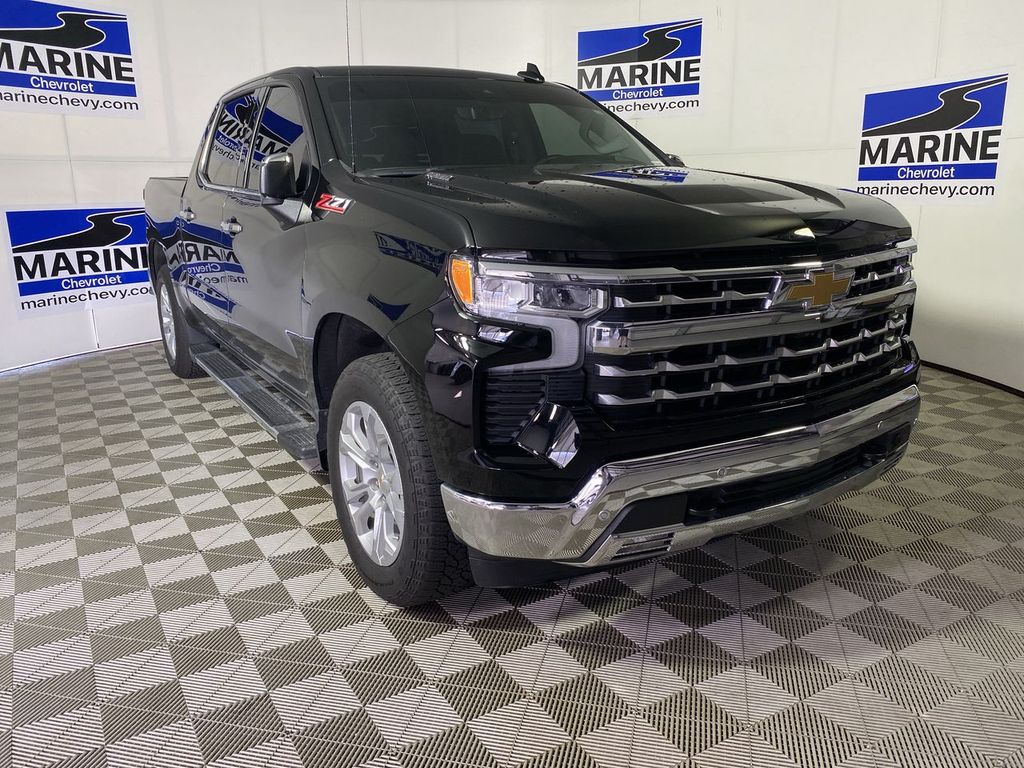 Black 2025 Chevrolet Silverado 1500 Pickup Truck Four-Wheel Drive Automatic
