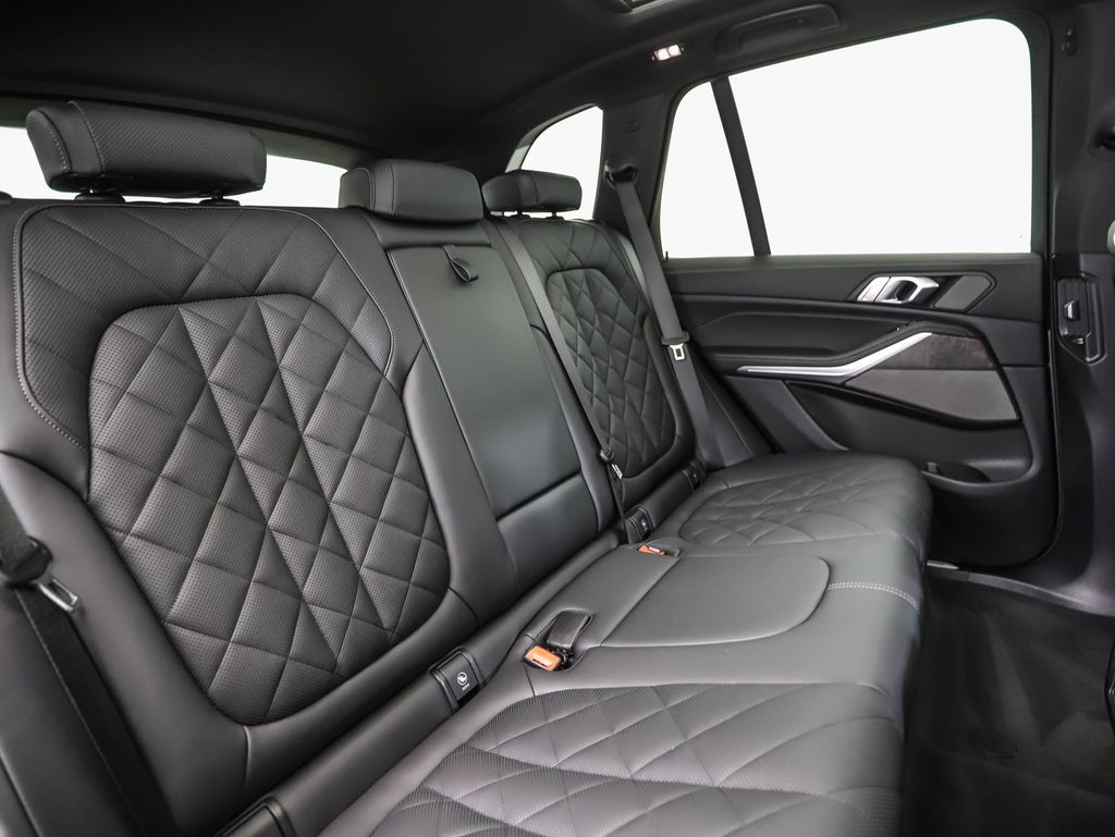 Thumbnail: 2025 BMW X5 - 28